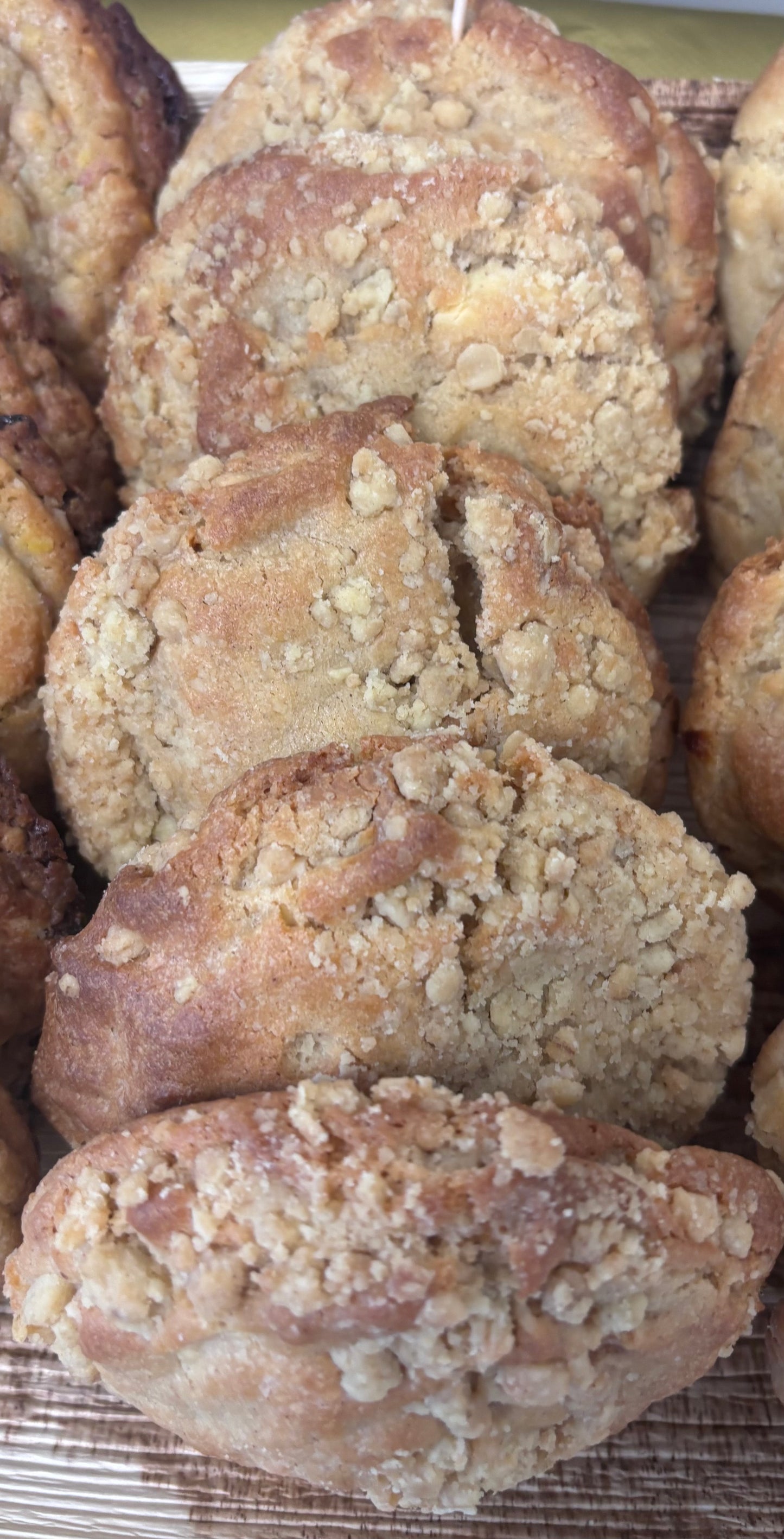 Apple Crumble Cookie